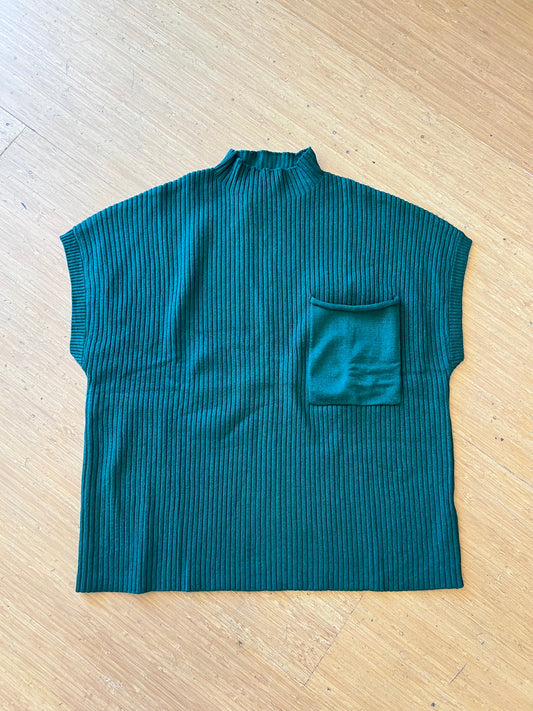 FALL IN LOVE WITH LA SWEATER - GREEN