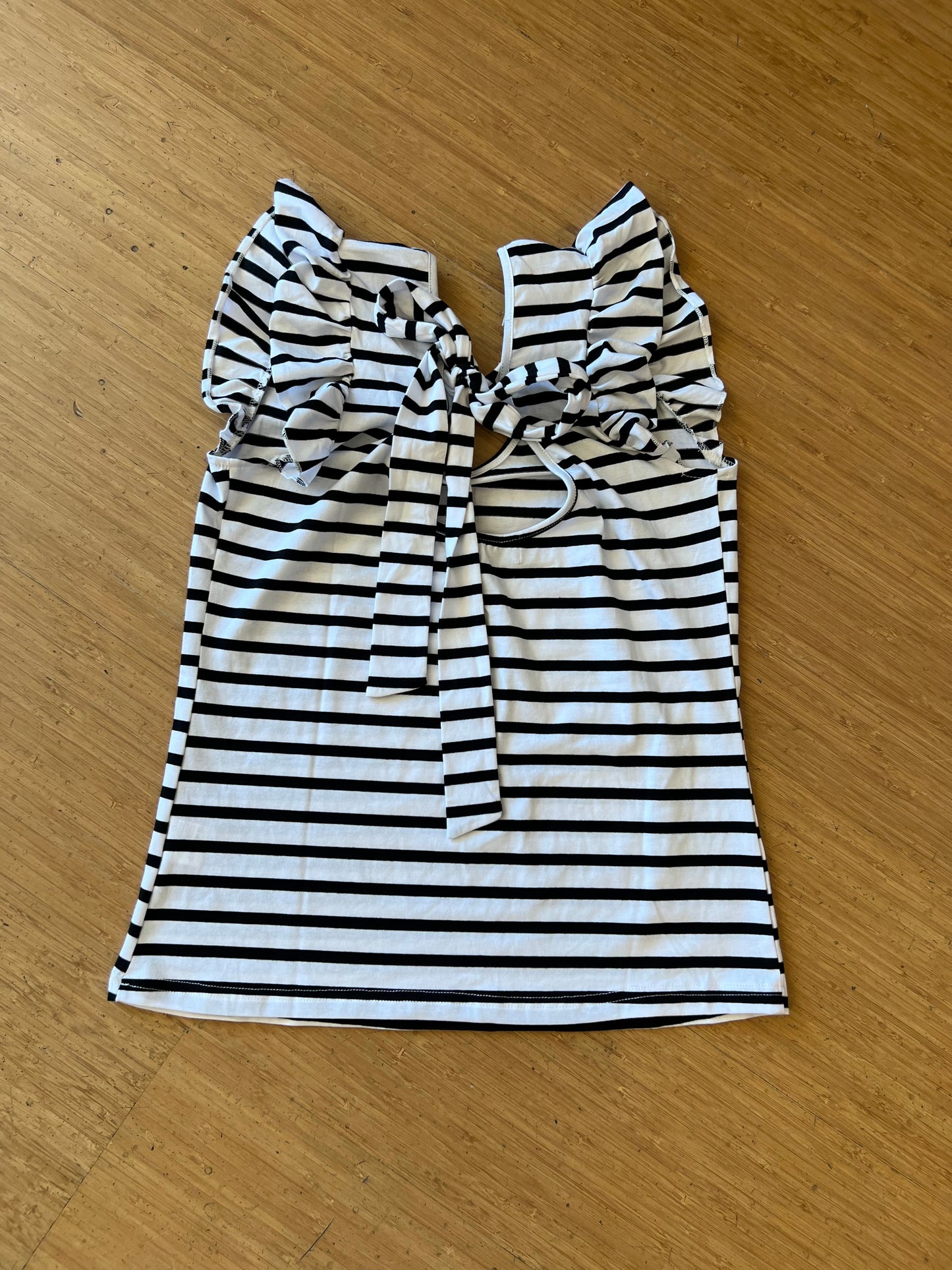 BOW BACK  STRIPE TOP