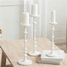 WHITE CANDLESTICK